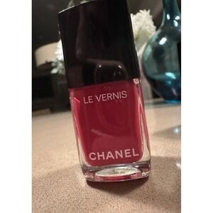 CHANEL Le Vernis Nail Polish 885 Anthurium Red Gloss 0.4 fl oz